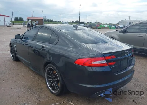 2015 Jaguar Xf 3.0 Portfolio/3.0 Sport z USA, uszkodzony, nr VIN SAJWA0F74F8U76324